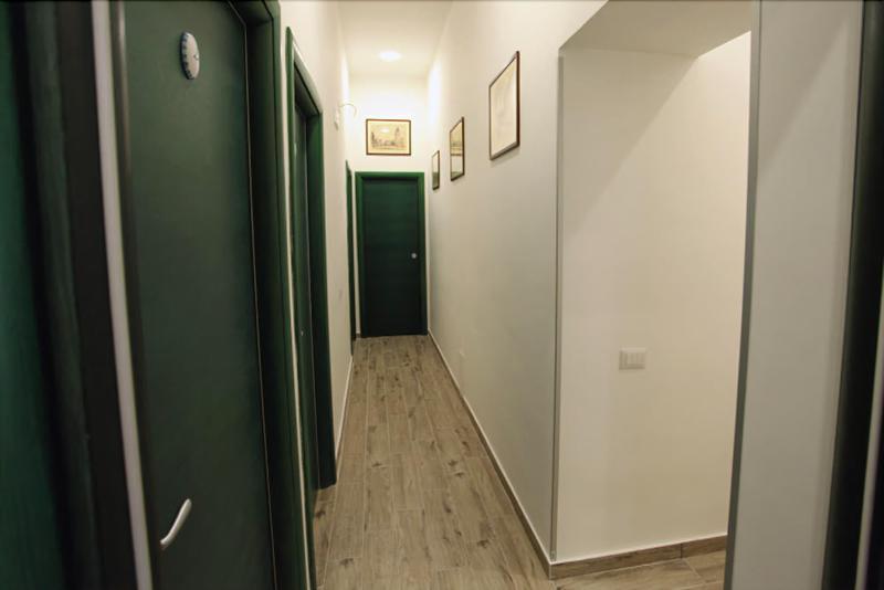 B&B Alla Ferrovia Napoli Bagian luar foto
