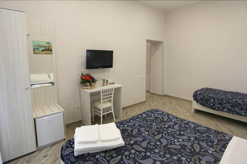 B&B Alla Ferrovia Napoli Bagian luar foto